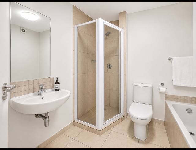 2 BEDROOM APARTMENT TO LET IN BALLITO CENTRAL